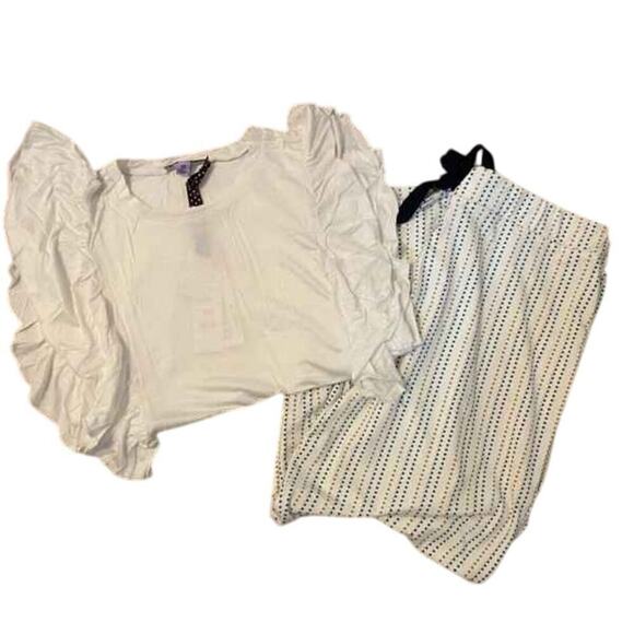 Hale Bob soft pajamas Sz L Bottoms are offwhite with polka dots w/ a ruffled top - Picture 1 of 5